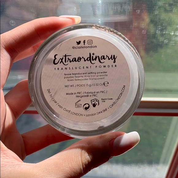 Ciate Extraordinary Translucent Powder - Picture 1 of 4